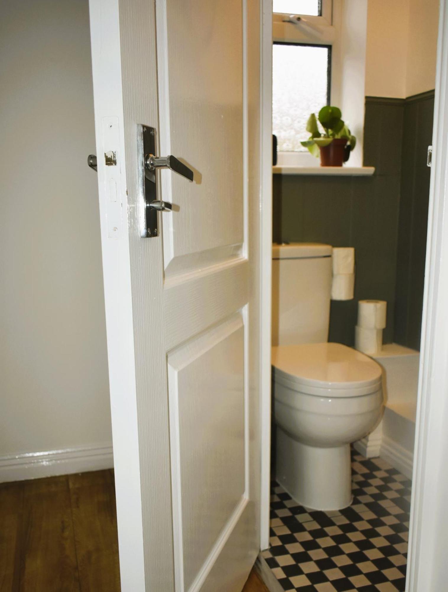 Luxury 2 Bed House With 3 Beds,3 Free Parking Lot In Dartford Near Town Centre, Adjacent Bus Stop, Train Station, Bluewater Mall, 25Mins To London City Airport,20 Miles From Central London מראה חיצוני תמונה